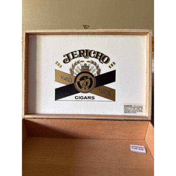 Jericho Hand Made Cigar Wooden Box With Metal Clasp For Storage - Picture 10 of 16